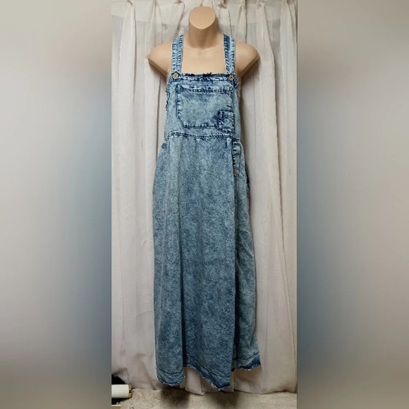 Oli and Hali Dresses & Skirts - Oli and Hali Denim Dress